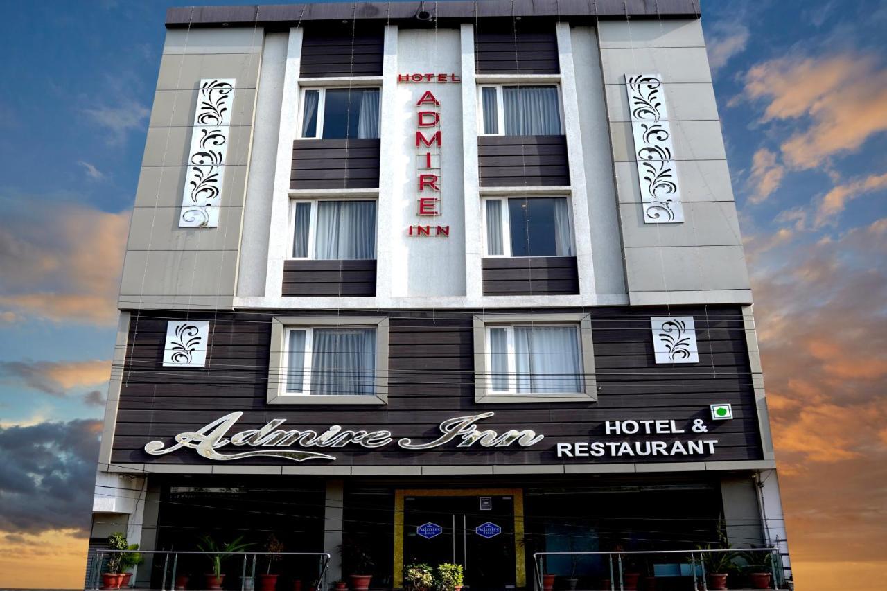 Admire Inn By Tgi Udaipur Bagian luar foto