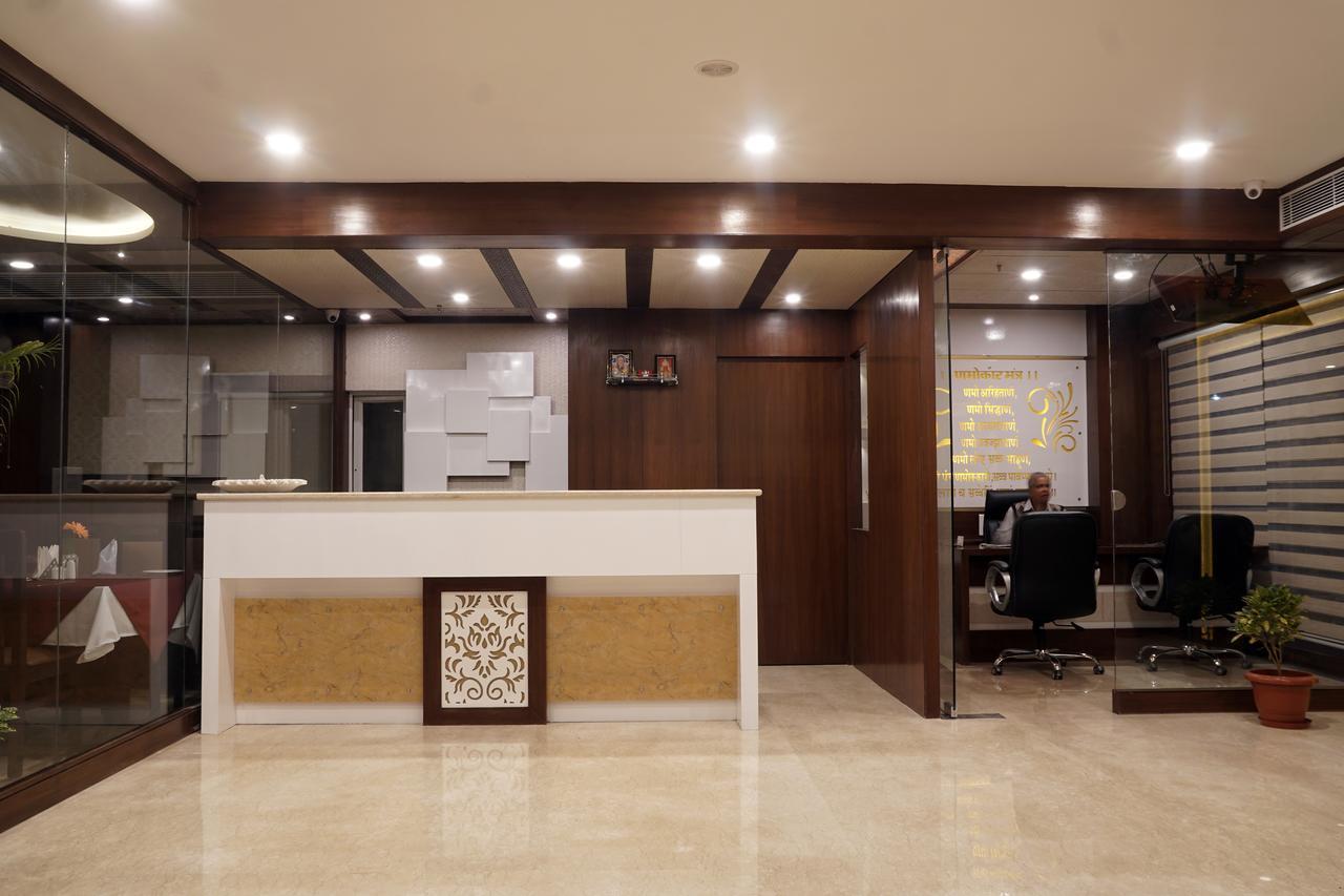 Admire Inn By Tgi Udaipur Bagian luar foto