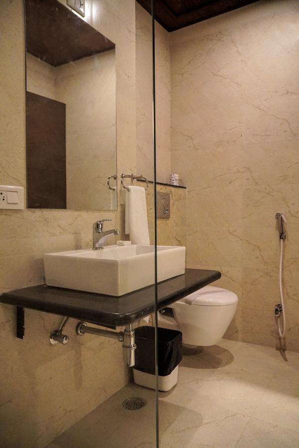Admire Inn By Tgi Udaipur Bagian luar foto