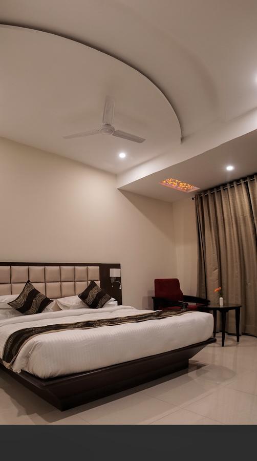 Admire Inn By Tgi Udaipur Bagian luar foto